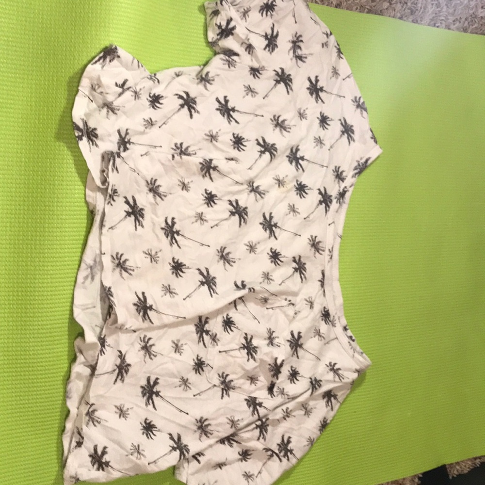 Hollister White with black palm tree crop top
